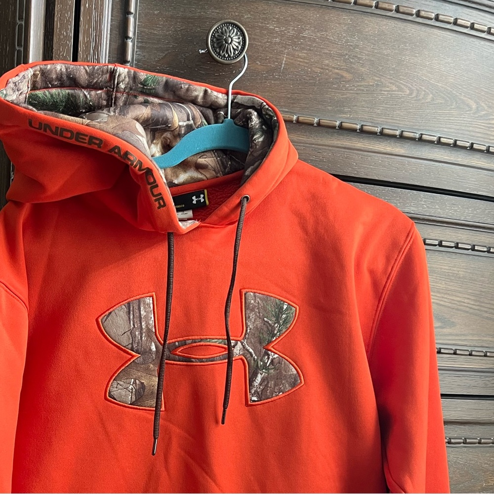 Under Armour Hoodie